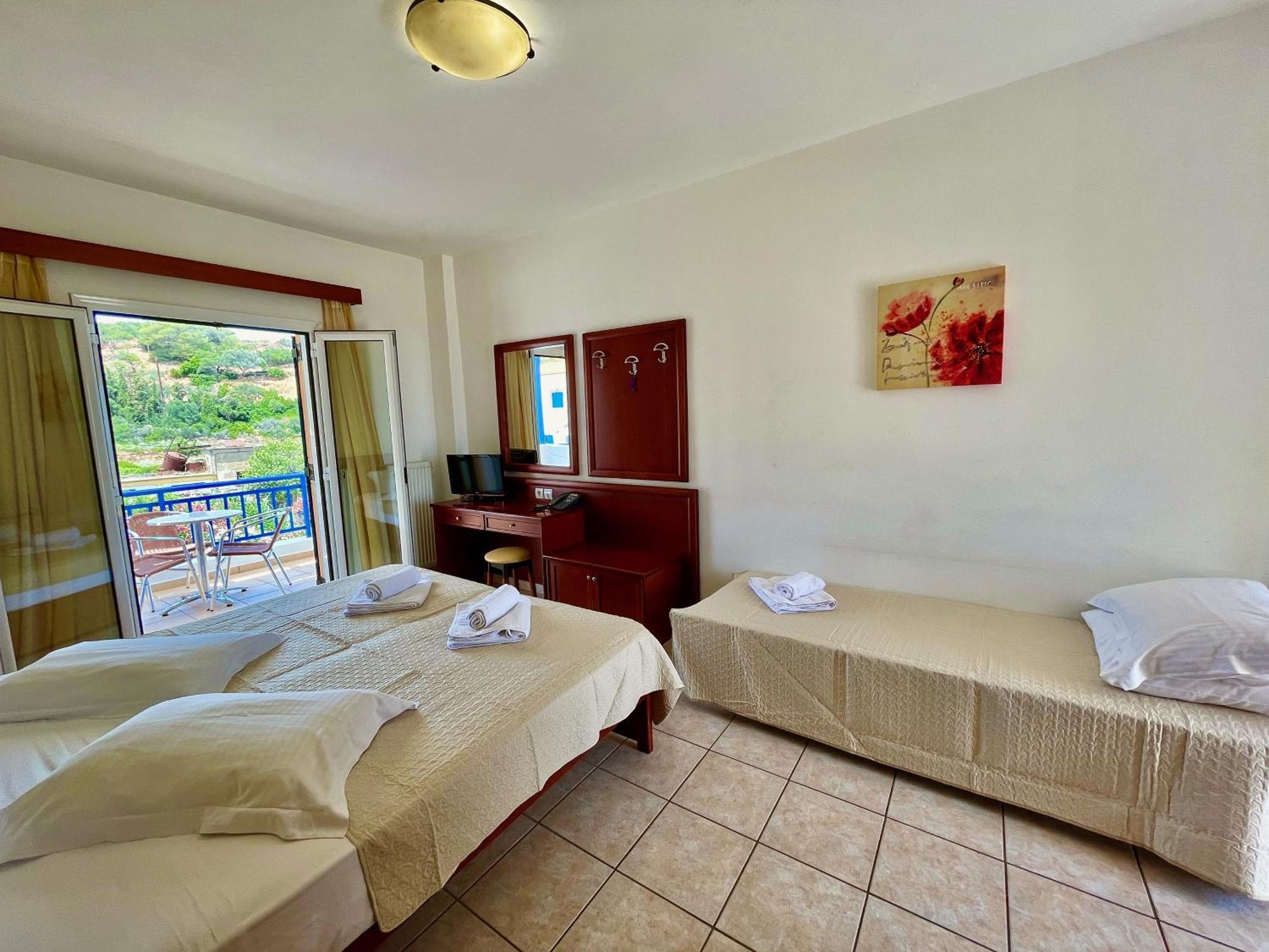 Venardos Hotel Agia Pelagia  Экстерьер фото